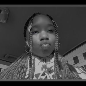 Meet your Posher, Samyia